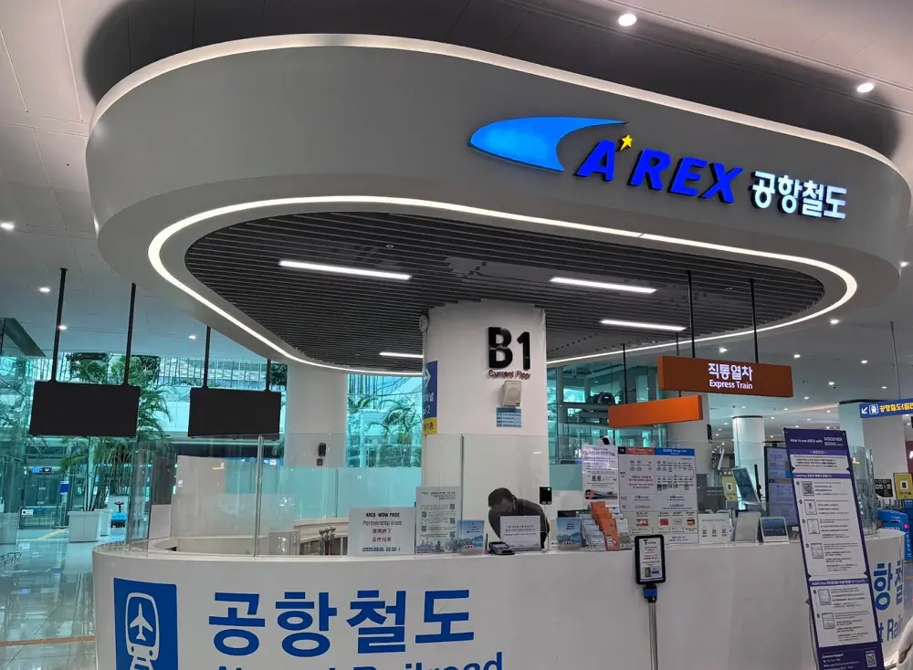 Incheon Airport AREX train ticket gates and information desk